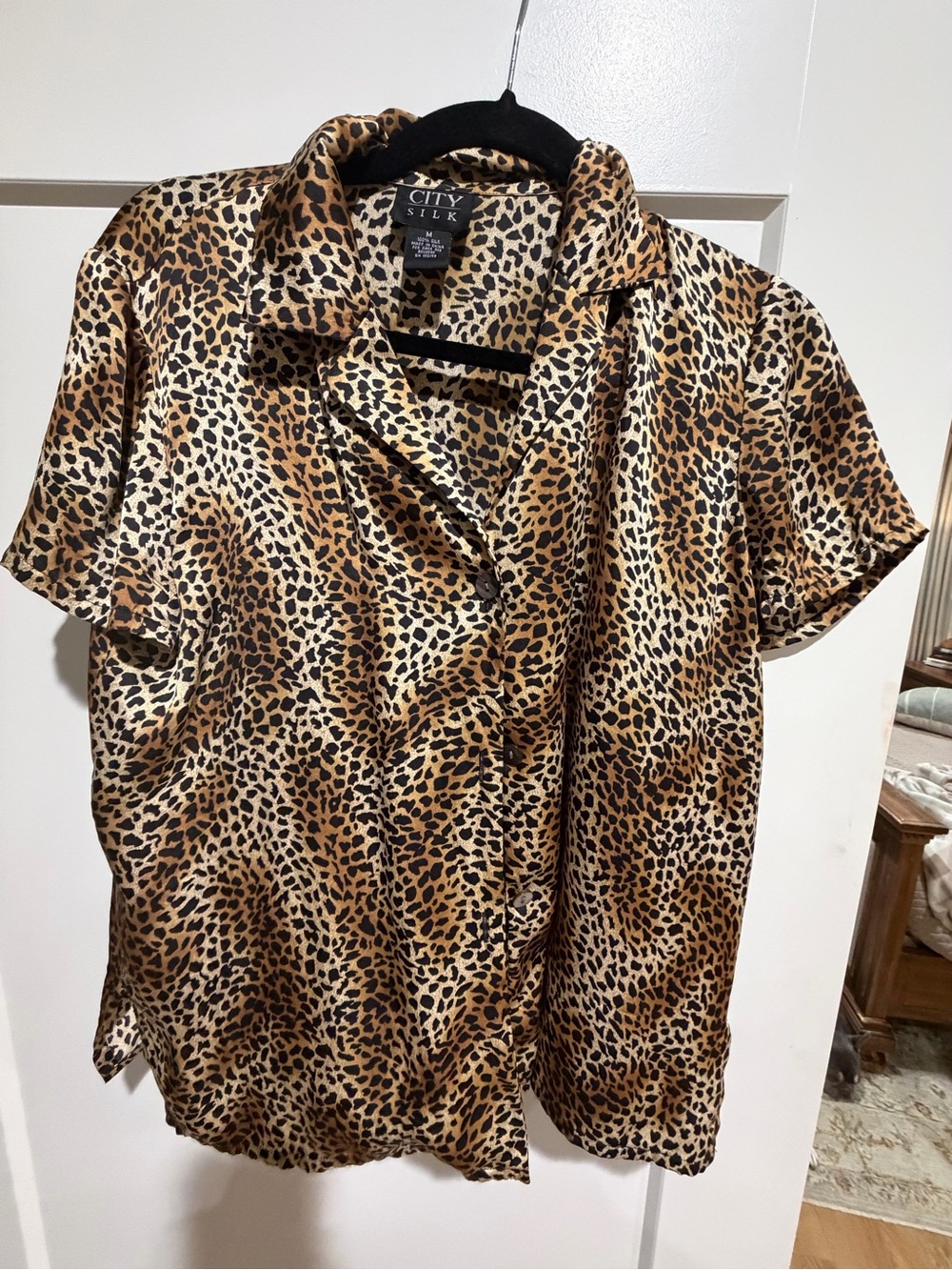 Women’s Short-Sleeve Leopard Print Shirt - Brown